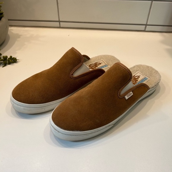 Vans Shoes - Vans Slip On Sherpa Lined Suede Mules Woman’s 9.5